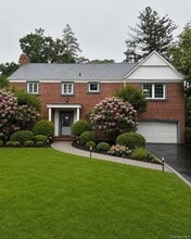 Building Photo - 18 Pond Park Rd