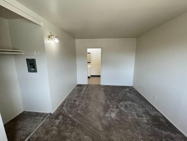 Foto del edificio - 1720 Palmetto Ave