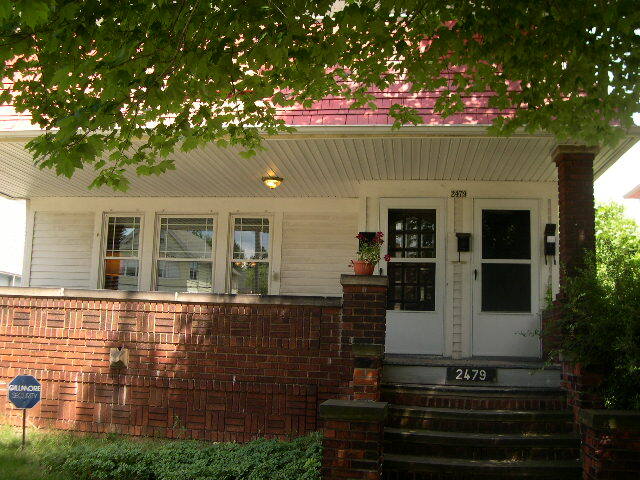 Foto del edificio - 2479 E 124th St
