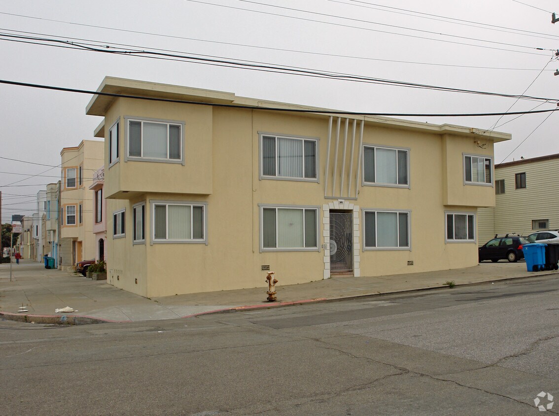 Building Photo - 4150 Lawton St