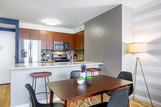 Foto del edificio - 120 W 21st St