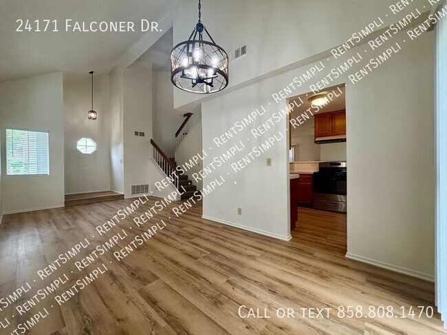 Foto del edificio - 24171 Falconer Dr