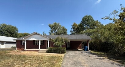 Building Photo - 217 Brentwood Ave