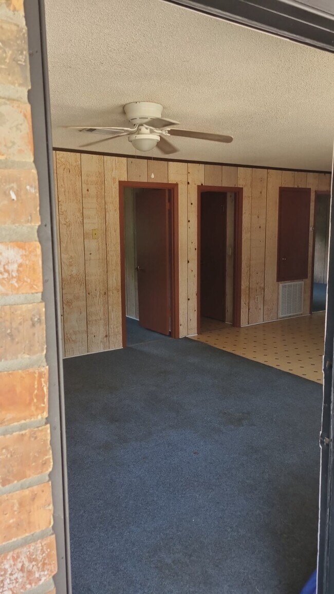 Foto del edificio - Oak Ridge Apartment