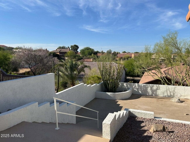Building Photo - 15704 Cholla Dr