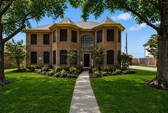 Building Photo - 19011 Polo Meadow Dr