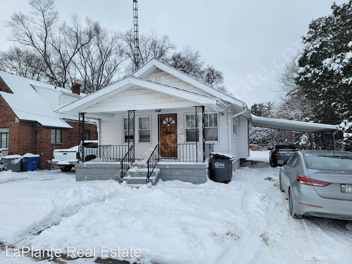 Primary Photo - 3 br, 2 bath House - 1125 Broer Avenue 1
