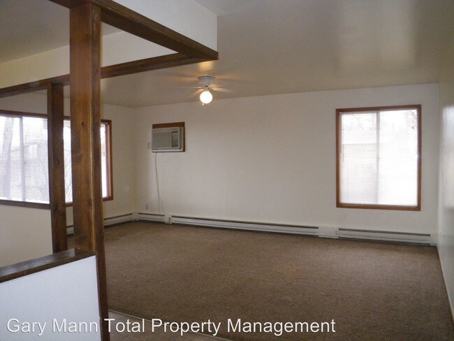 Building Photo - 165 Carswell Dr