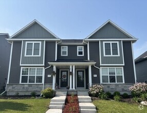 Building Photo - 631 Hillcrest Dr