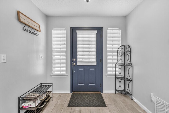 Foto del edificio - 2287 Harlan Ave