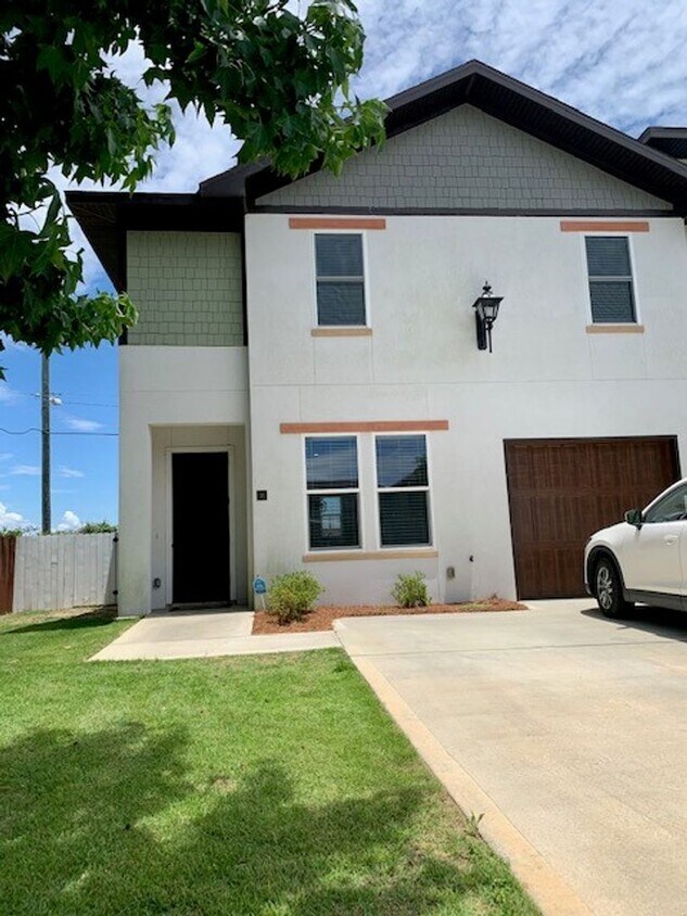Foto principal - Upscale 3B/2.5B Destin Oaks Townhome