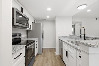 Building Photo - 8 Lyford Key