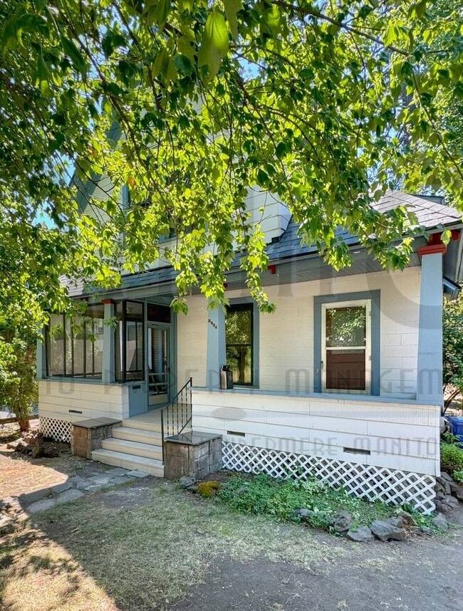 Building Photo - 324 E 11th Ave