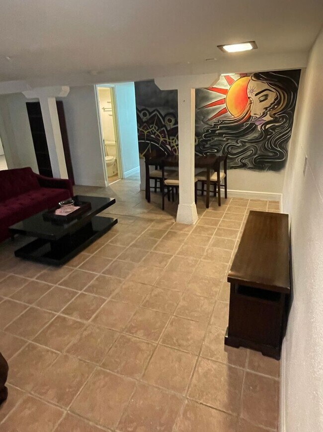 Foto del edificio - Partially Furnished 2BD/2BA