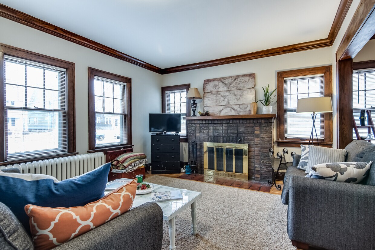 Foto principal - 3534 Blaisdell Ave