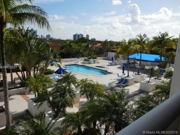 Foto del edificio - 3600 Yacht Club Dr