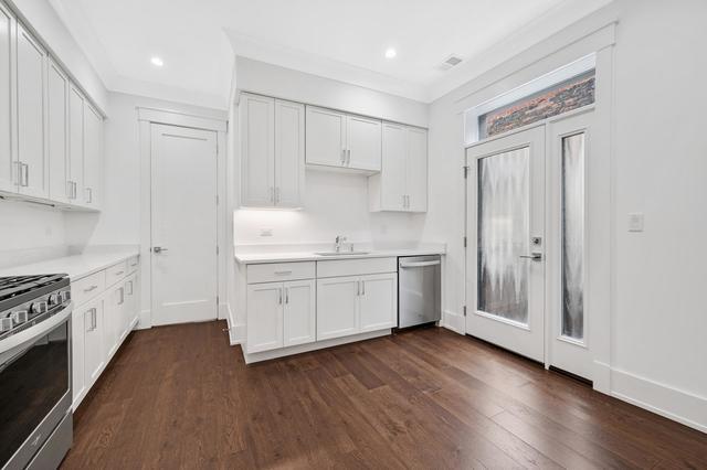 Foto del edificio - 653 W Wrightwood Ave