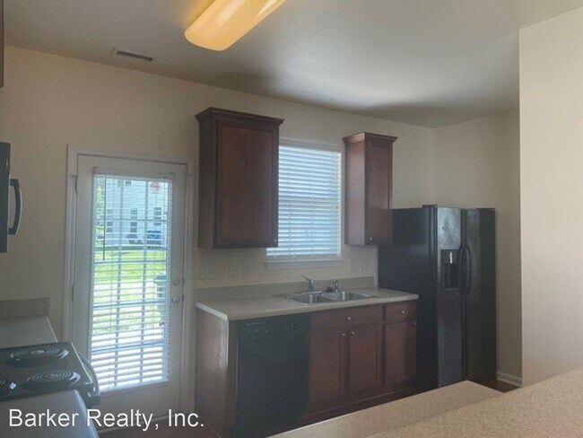 Building Photo - 3 br, 2.5 bath House - 4 Autumn Leaf Ln