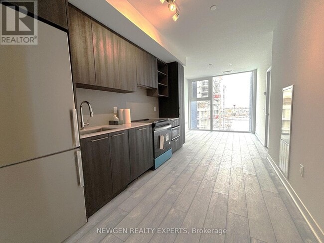 Building Photo - 260 Malta Ave.