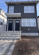 Building Photo - 209-58 110th Ave