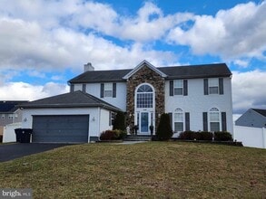 Building Photo - 296 Rushfoil Dr