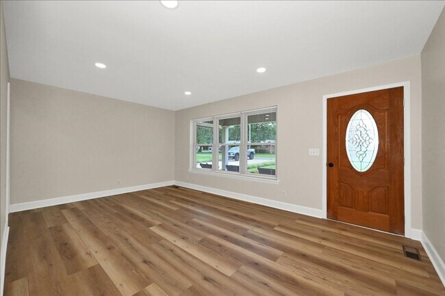 Foto del edificio - 3 Bedroom, 2 Bath home.