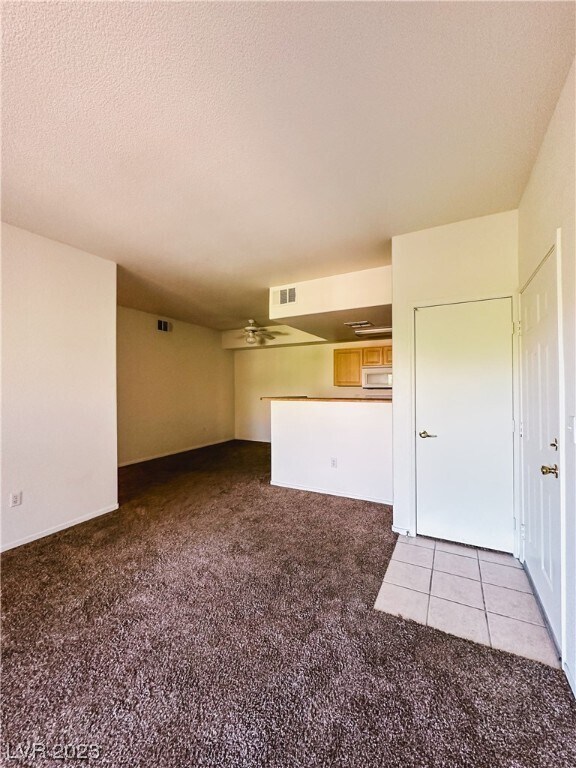 Building Photo - 8250 N Grand Canyon Dr
