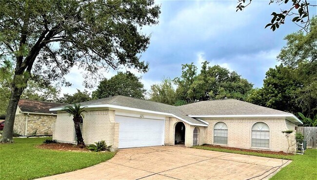 Foto del edificio - 16243 Brookford Dr