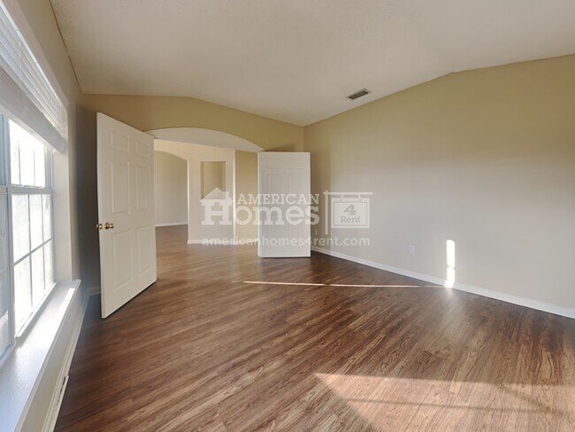 Building Photo - 23856 Flora Parke Boulevard