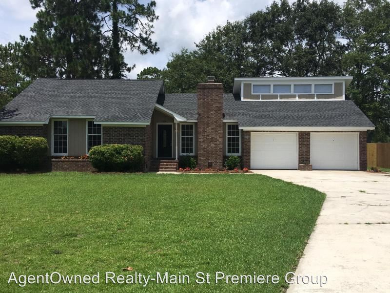 Primary Photo - 514 Longleaf Rd
