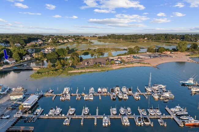 Foto del edificio - 85 Waterside Ln