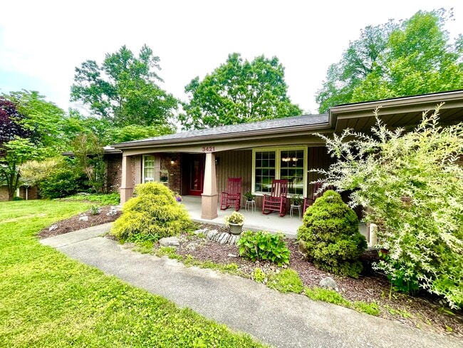 Building Photo - 3421 Lannette Ln