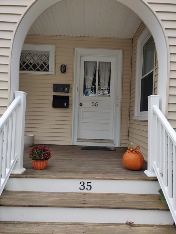 Building Photo - 35 Sagamore Ave