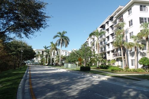 Foto del edificio - 1700 Renaissance Commons Blvd