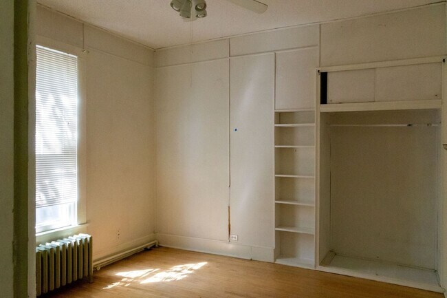 Foto del edificio - In the Heart of Dinkytown - Amazing 6 bedroom Victorian Rental Home,  Fall 2026!