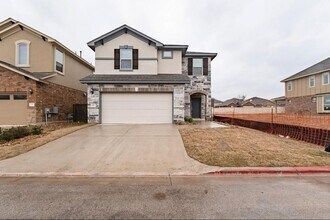 Building Photo - 3651 Sandy Brook Dr