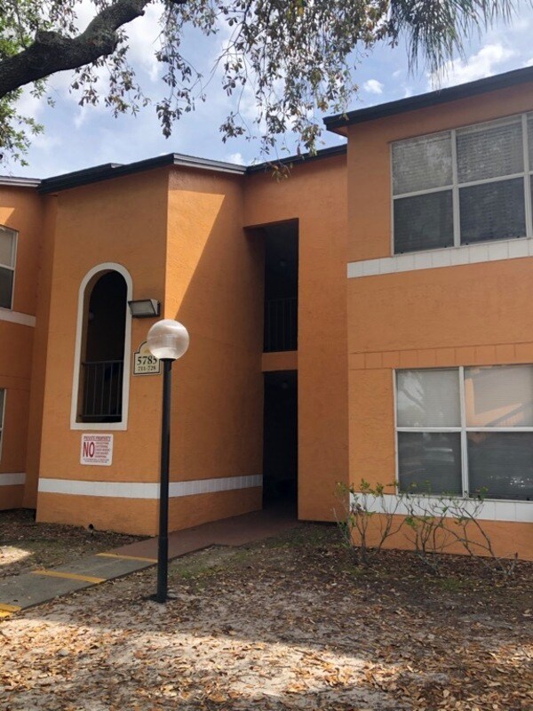 5785 Gatlin Ave, Orlando, FL 32822 House for Rent in Orlando, FL