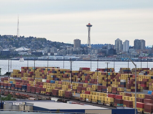 Foto del edificio - 3026 SW Charlestown St