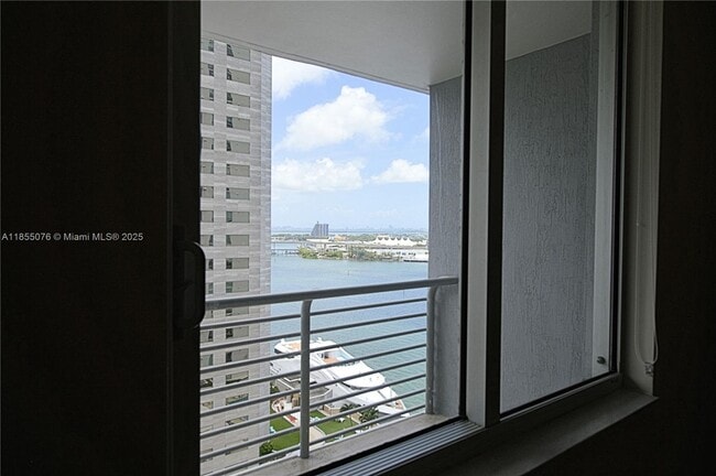 Building Photo - 335 S Biscayne Blvd