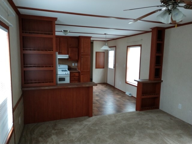 Building Photo - 13 Arbor Pl