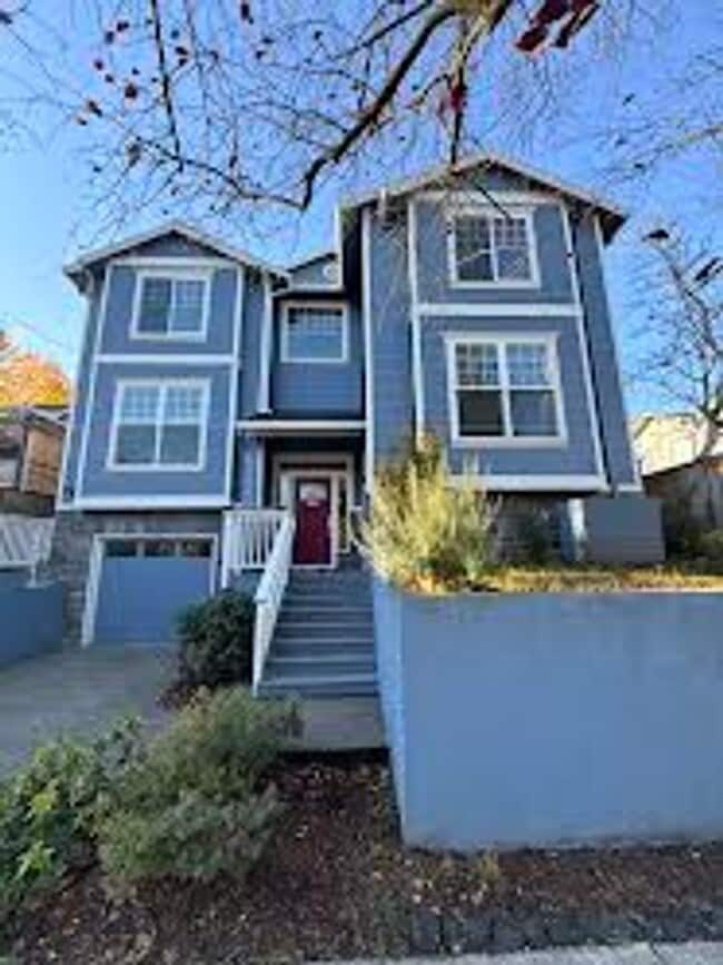 NO DEPOSIT WITH RHINO!!! Brooklyn Neighbor... House Rental in