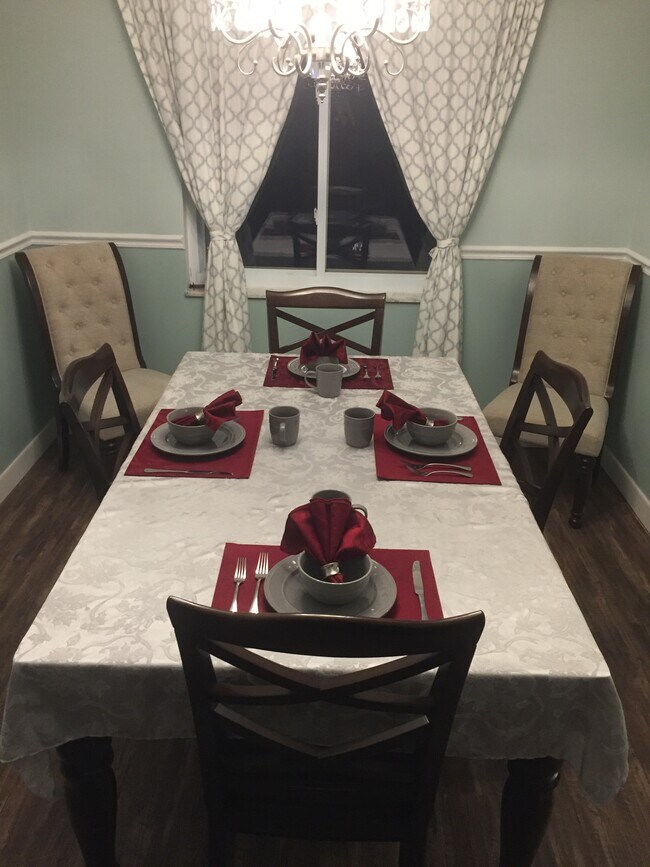 Foto del edificio - 9434 Sheralee Dr