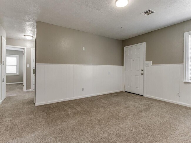 Foto del edificio - 4641 SE 21st St