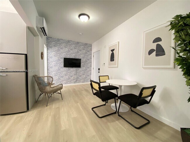 Foto del edificio - 1553 SW 7th St