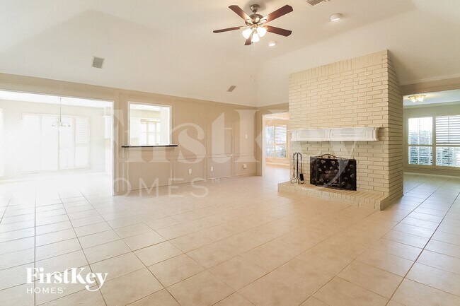 Foto del edificio - 2303 Prestwick Dr