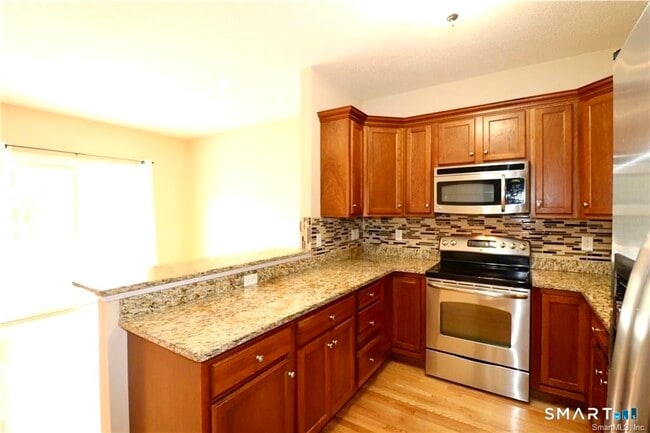 Building Photo - 15 Gianna Dr