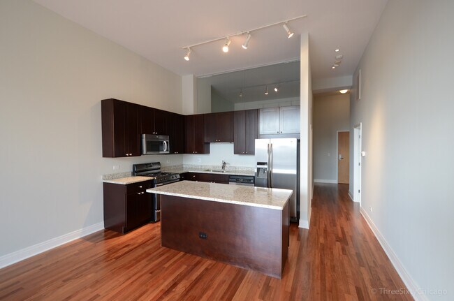 Foto del edificio - 3631 N Halsted St