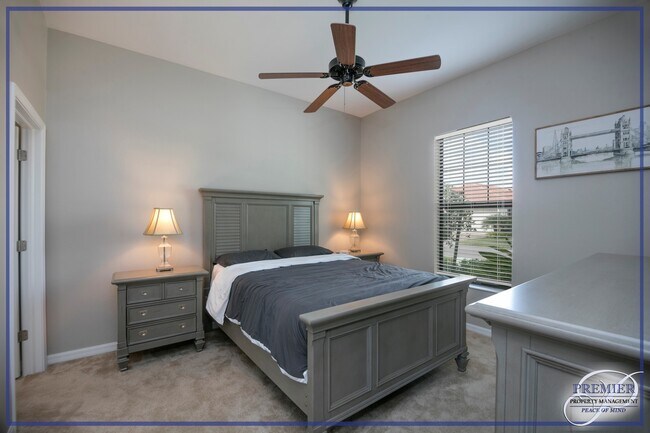 Foto del edificio - *** BEAUTIFUL ARTESIA POOL HOME*** 4 BDRM ...