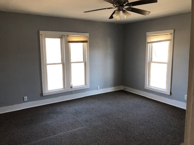 bedroom - 936 Madison St