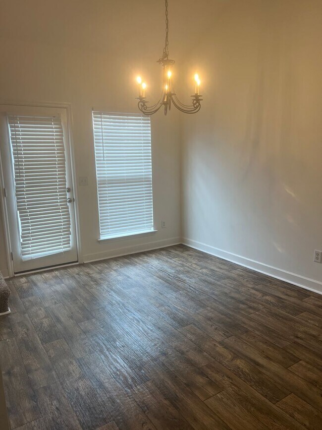 Building Photo - Percy Priest Townhouse